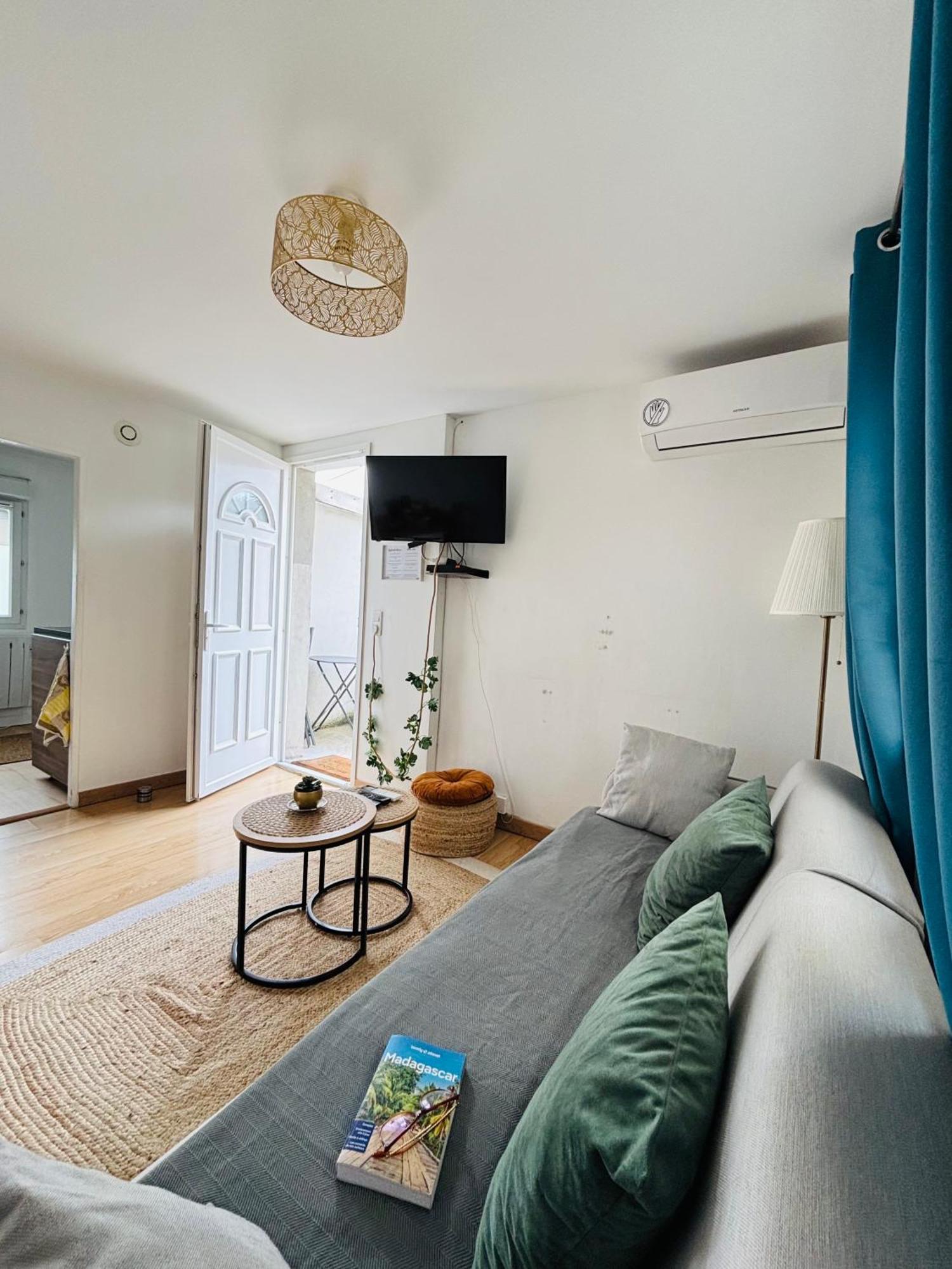 Appartement cosy - La Soie, Groupama Stadium et Centre Vaulx-en-Velin Extérieur photo